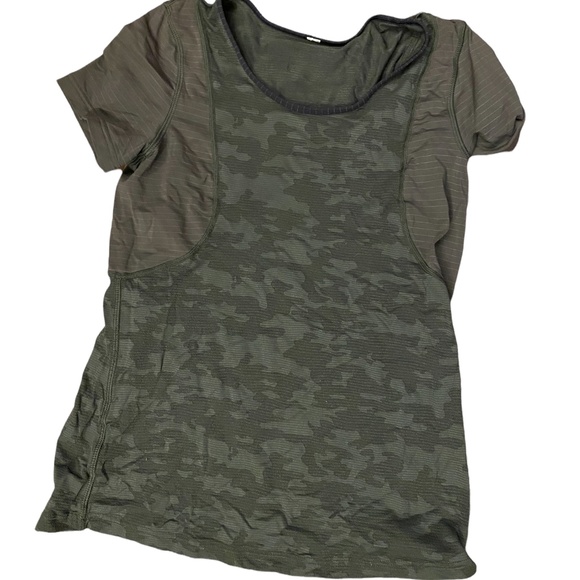 Lululemon camo t shirt - Picture 1 of 3